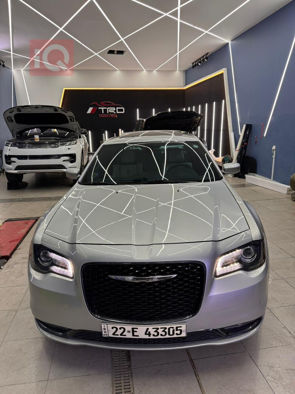 کرایسلەر 300